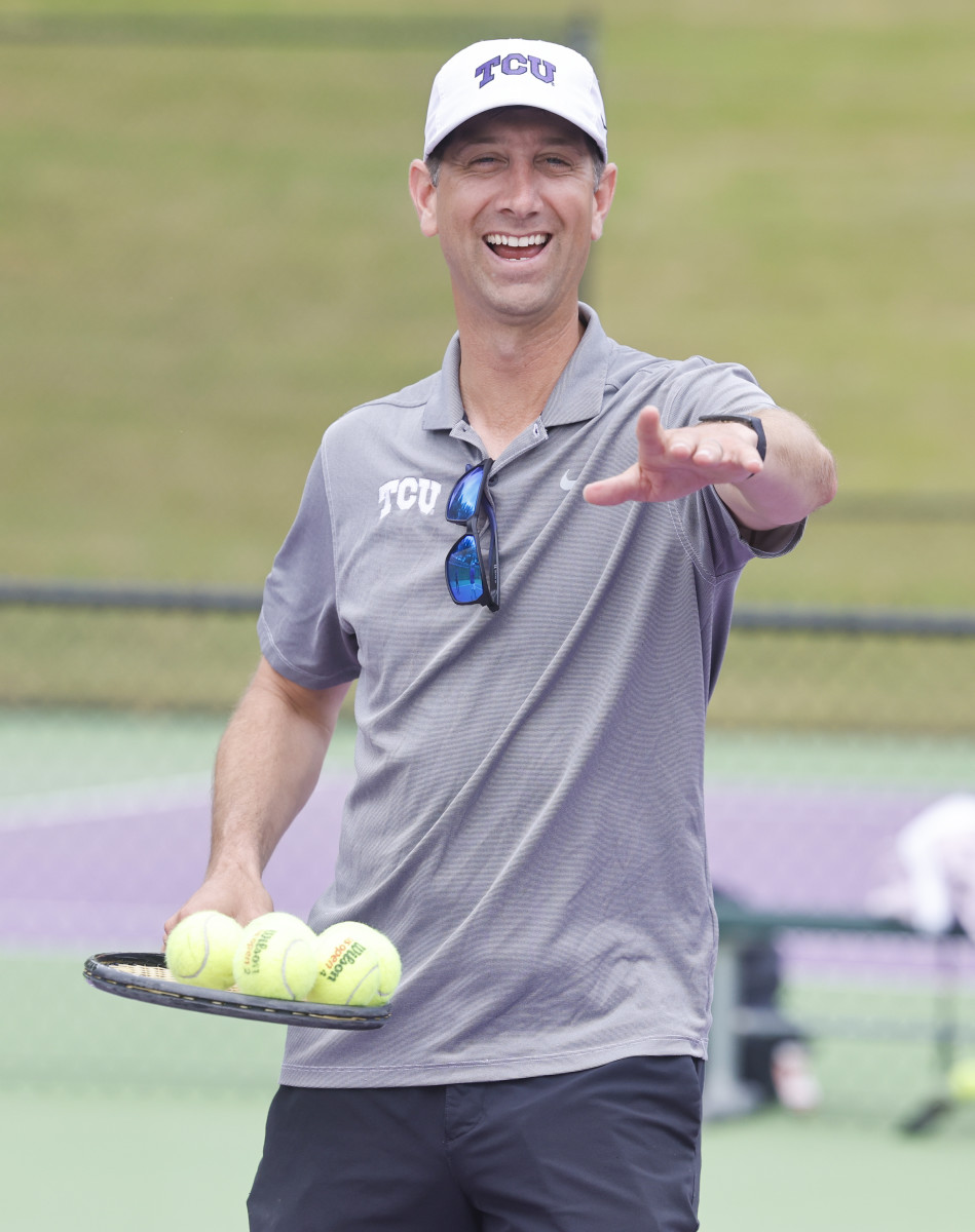 Women's Tennis Head Coach Lee Taylor Walker